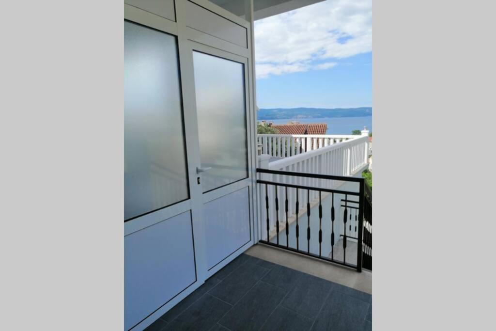 Apartman Jercic Apartment Dugi Rat Exterior photo